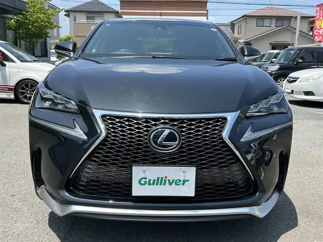 レクサス ＮＸ 200t Fスポーツ 奈良県 2016(平28)年 6.3万km グラファイトブラックガラスフレーク サンルーフ/純正ナビ（ＣＤ／ＡＵＸ／ＢＴ／フルセグＴＶ）/赤黒革シート/衝突軽減システム/メモリシートＤ席/前席パワーシート/前席ベンチレーション/ＨＵＤ/前後ドラレコ/パドルシフト/ハンドルヒーター/レーダークルーズコントロール/オートハイビーム/クリアランスソナー/ETC2.0/カードキー