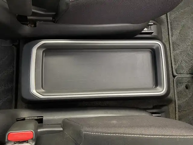 日産 セレナ e－パワー ハイウェイスター V 新潟県 2018(平30)年 5.2万km マルーンレッド プロパイロット/純正SDナビ(型式:MM3180-L)/フリップダウンモニター/両側パワースライドドア/オートライト/ウォークスルー/ステアリングヒーター/シートヒーター/アラウンドビューモニター/パーキングアシスト/本革巻きステアリング