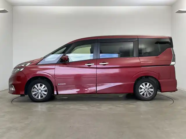 日産 セレナ e－パワー ハイウェイスター V 新潟県 2018(平30)年 5.2万km マルーンレッド プロパイロット/純正SDナビ(型式:MM3180-L)/フリップダウンモニター/両側パワースライドドア/オートライト/ウォークスルー/ステアリングヒーター/シートヒーター/アラウンドビューモニター/パーキングアシスト/本革巻きステアリング