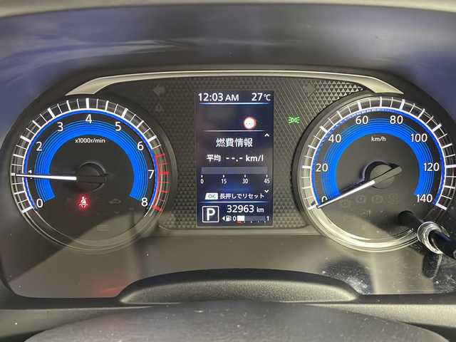 日産 デイズ X 秋田県 2022(令4)年 3.3万km ブラック 4WD/純正メモリナビ　/フルセグTV/CD/DVD/BT　/エマージェンシーブレーキ　/横滑り防止装置　/前後クリアランスソナー　/アイドリングストップ　/バックカメラ　/前席シートヒーター　/純正アルミホイール/純正ドアバイザー　/スマートキー/プッシュスタート