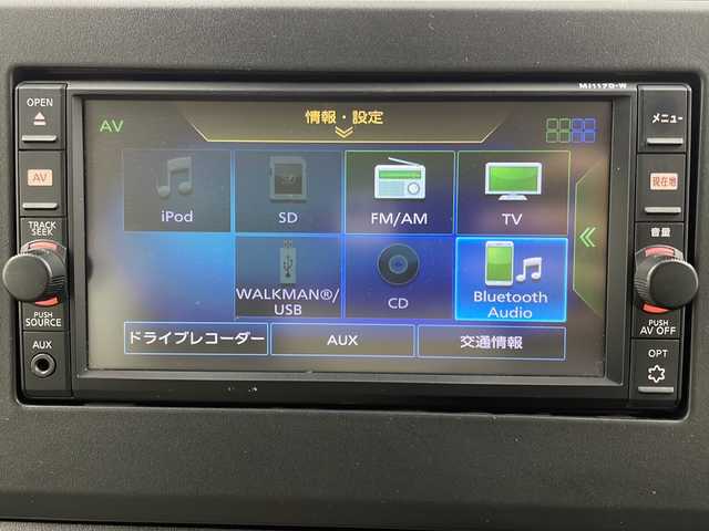 日産 デイズ X 秋田県 2022(令4)年 3.3万km ブラック 4WD/純正メモリナビ　/フルセグTV/CD/DVD/BT　/エマージェンシーブレーキ　/横滑り防止装置　/前後クリアランスソナー　/アイドリングストップ　/バックカメラ　/前席シートヒーター　/純正アルミホイール/純正ドアバイザー　/スマートキー/プッシュスタート
