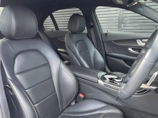 メルセデス・ベンツ Ｃ２２０ｄ ローレウスエディション 三重県 2019(令1)年 4.4万km ダイヤモンドホワイト ACC/レーダーセーフティーパッケージ/ヘッドアップディスプレイ/純正ナビ/フルセグTV/バックカメラ /レザーシート/メモリー付パワーシート/シートヒーター/パワーバックドア/純正ドラレコ/ワイヤレスチャージ/純正18インチアルミ/マルチビームLED/ダイヤモンドホワイト