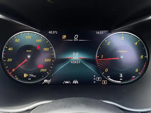 メルセデス・ベンツ Ｃ２２０ｄ ローレウスエディション 三重県 2019(令1)年 4.4万km ダイヤモンドホワイト ACC/レーダーセーフティーパッケージ/ヘッドアップディスプレイ/純正ナビ/フルセグTV/バックカメラ /レザーシート/メモリー付パワーシート/シートヒーター/パワーバックドア/純正ドラレコ/ワイヤレスチャージ/純正18インチアルミ/マルチビームLED/ダイヤモンドホワイト