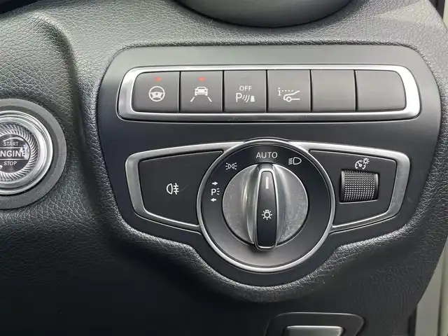 メルセデス・ベンツ Ｃ２２０ｄ ローレウスエディション 三重県 2019(令1)年 4.4万km ダイヤモンドホワイト ACC/レーダーセーフティーパッケージ/ヘッドアップディスプレイ/純正ナビ/フルセグTV/バックカメラ /レザーシート/メモリー付パワーシート/シートヒーター/パワーバックドア/純正ドラレコ/ワイヤレスチャージ/純正18インチアルミ/マルチビームLED/ダイヤモンドホワイト