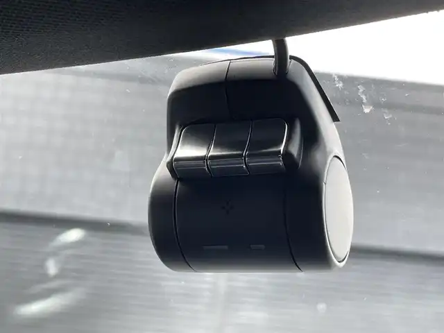 メルセデス・ベンツ Ｃ２２０ｄ ローレウスエディション 三重県 2019(令1)年 4.4万km ダイヤモンドホワイト ACC/レーダーセーフティーパッケージ/ヘッドアップディスプレイ/純正ナビ/フルセグTV/バックカメラ /レザーシート/メモリー付パワーシート/シートヒーター/パワーバックドア/純正ドラレコ/ワイヤレスチャージ/純正18インチアルミ/マルチビームLED/ダイヤモンドホワイト