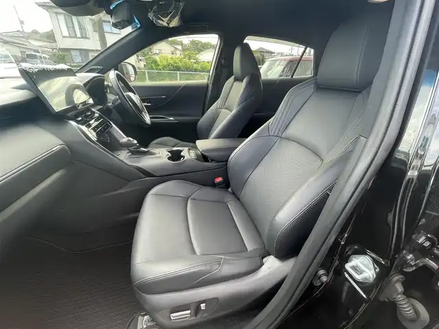 トヨタ ハリアー Z レザーパッケージ 宮崎県 2020(令2)年 2.9万km プレシャスブラックパール ワンオーナー/純正ナビ/(AM.FM.Bluetooth.USB)/フルセグTV/アラウンドビューカメラ/モデリスタフルエアロ/ドライブレコーダー/デジタルインナーミラー/パワーシート/ビルドインETC/ハンドルヒーター/電動リアゲート/エアシート/シートヒーター/レーダークルーズコントロール/レーンキープアシスト/横滑り防止機能/衝突軽減ブレーキ/パワーウィンドウ/スマートキー/スペアキー