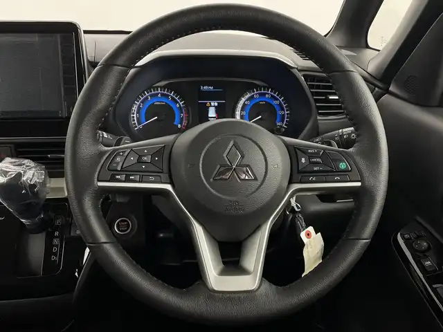 三菱 デリカミニ T プレミアム 新潟県 2025(令7)年 0.1千km ナチュラルアイボリーメタリック 【DNクレーム無効】/【登録済未使用車】/純正9型ディスプレイオーディオ/　ＢＴ＆ＨＤＭＩ/アラウンドビューモニター/デジタルインナーミラー/両側パワースライドドア/マイパイロット/純正１５アルミ/パドルシフト/スマートキー/スペアキー/ＬＥＤ/サイドデカール/保証書＆整備手帳＆取説