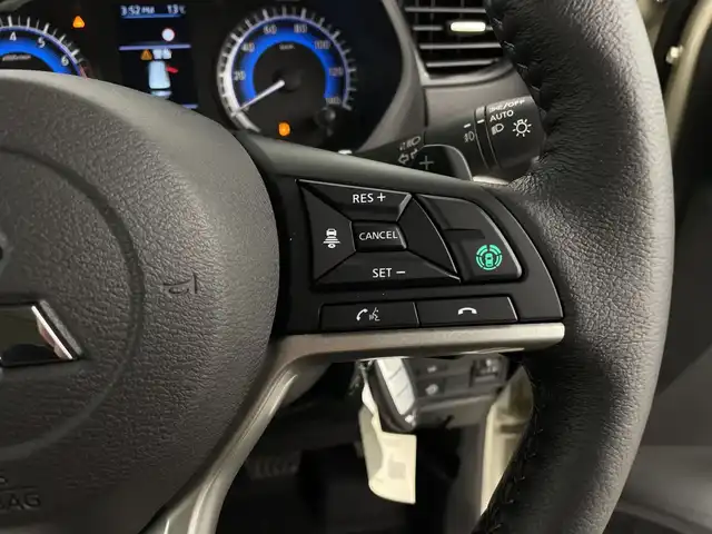 三菱 デリカミニ T プレミアム 新潟県 2025(令7)年 0.1千km ナチュラルアイボリーメタリック 【DNクレーム無効】/【登録済未使用車】/純正9型ディスプレイオーディオ/　ＢＴ＆ＨＤＭＩ/アラウンドビューモニター/デジタルインナーミラー/両側パワースライドドア/マイパイロット/純正１５アルミ/パドルシフト/スマートキー/スペアキー/ＬＥＤ/サイドデカール/保証書＆整備手帳＆取説