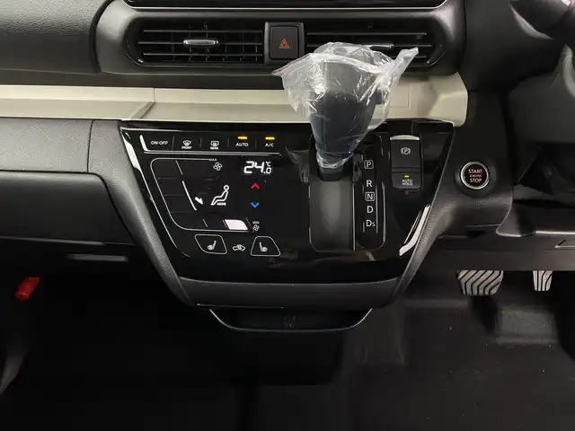 三菱 デリカミニ T プレミアム 新潟県 2025(令7)年 0.1千km ナチュラルアイボリーメタリック 【DNクレーム無効】/【登録済未使用車】/純正9型ディスプレイオーディオ/　ＢＴ＆ＨＤＭＩ/アラウンドビューモニター/デジタルインナーミラー/両側パワースライドドア/マイパイロット/純正１５アルミ/パドルシフト/スマートキー/スペアキー/ＬＥＤ/サイドデカール/保証書＆整備手帳＆取説