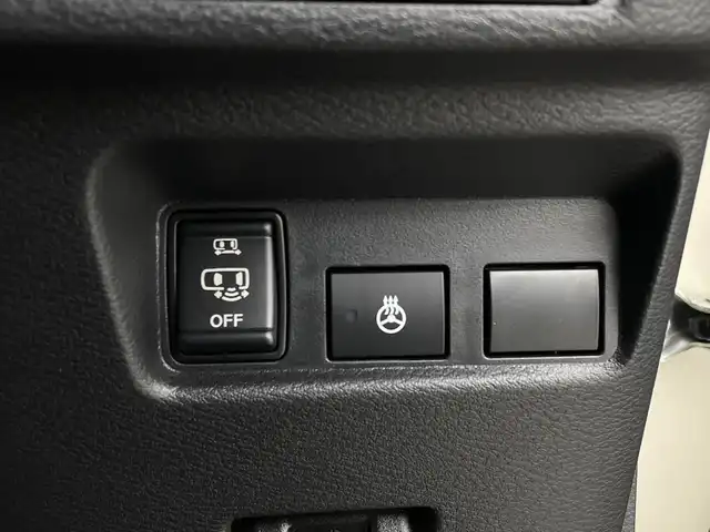 三菱 デリカミニ T プレミアム 新潟県 2025(令7)年 0.1千km ナチュラルアイボリーメタリック 【DNクレーム無効】/【登録済未使用車】/純正9型ディスプレイオーディオ/　ＢＴ＆ＨＤＭＩ/アラウンドビューモニター/デジタルインナーミラー/両側パワースライドドア/マイパイロット/純正１５アルミ/パドルシフト/スマートキー/スペアキー/ＬＥＤ/サイドデカール/保証書＆整備手帳＆取説