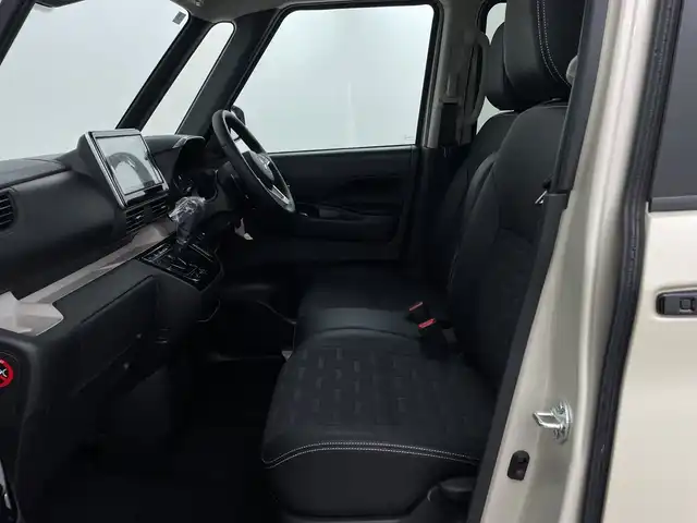 三菱 デリカミニ T プレミアム 新潟県 2025(令7)年 0.1千km ナチュラルアイボリーメタリック 【DNクレーム無効】/【登録済未使用車】/純正9型ディスプレイオーディオ/　ＢＴ＆ＨＤＭＩ/アラウンドビューモニター/デジタルインナーミラー/両側パワースライドドア/マイパイロット/純正１５アルミ/パドルシフト/スマートキー/スペアキー/ＬＥＤ/サイドデカール/保証書＆整備手帳＆取説