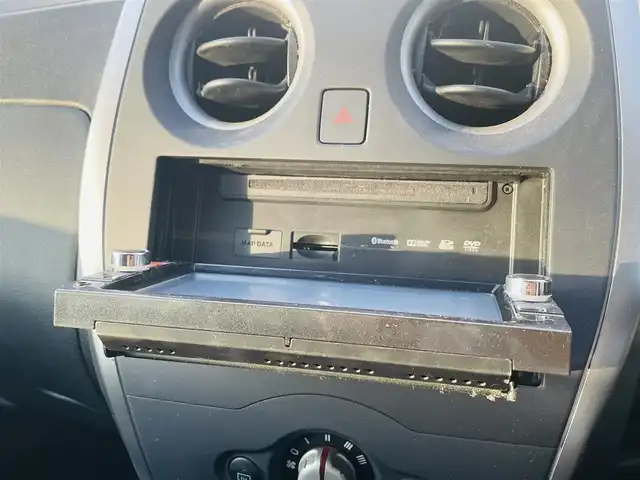 日産 ノート X エマージェンシーブレーキ 熊本県 2014(平26)年 3.6万km ダークメタルグレー 純正ナビ/AM/FM/CD/DVD/USB/Ipod/Bt/AUX/・DTV/・バックカメラ/エマージェンシーブレーキ/電動格納ミラー/ヘッドライトレベライザー/スマートキー/純正フロアマット/純正ドアバイザー