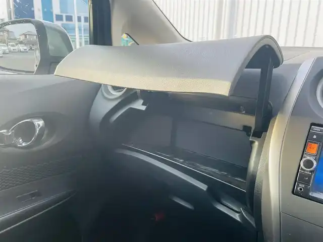 日産 ノート X エマージェンシーブレーキ 熊本県 2014(平26)年 3.6万km ダークメタルグレー 純正ナビ/AM/FM/CD/DVD/USB/Ipod/Bt/AUX/・DTV/・バックカメラ/エマージェンシーブレーキ/電動格納ミラー/ヘッドライトレベライザー/スマートキー/純正フロアマット/純正ドアバイザー