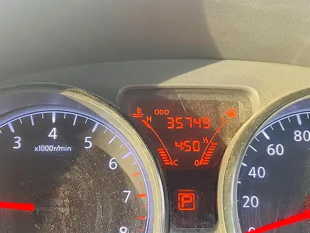 日産 ノート X エマージェンシーブレーキ 熊本県 2014(平26)年 3.6万km ダークメタルグレー 純正ナビ/AM/FM/CD/DVD/USB/Ipod/Bt/AUX/・DTV/・バックカメラ/エマージェンシーブレーキ/電動格納ミラー/ヘッドライトレベライザー/スマートキー/純正フロアマット/純正ドアバイザー