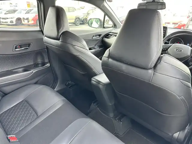 トヨタ Ｃ－ＨＲ G モード ネロセーフティプラスⅡ 島根県 2022(令4)年 11.1万km ホワイト 登録時走行距離　110492km/ワンオーナー/取扱説明書/保証書/純正ディスプレイオーディオ/・AppleCarPlay・AndroidAuto/フルセグテレビ/レーダークルーズコントロール/アラウンドビューモニター/モデリスタ　フルエアロ/ブラインドスポットモニター/電動パーキング/ブレーキホールド/コーナーセンサー/ハーフレザー/シートヒーター（DN席）/純正フロアマット/フォグランプ/プリクラッシュセーフティシステム/レーントレーシングアシスト/ロードサインアシスト/ETC