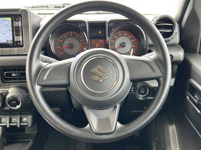 スズキ ジムニー シエラ JL 秋田県 2021(令3)年 5万km シフォンアイボリーM 4WD/社外メモリナビ/Bluetooth、CD/DVD、フルセグTV/バックカメラ/ETC/前席シートヒーター/純正15インチAW/保証書、取説