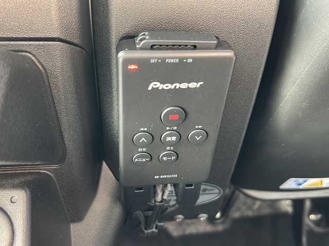 スズキ ジムニー シエラ JL 秋田県 2021(令3)年 5万km シフォンアイボリーM 4WD/社外メモリナビ/Bluetooth、CD/DVD、フルセグTV/バックカメラ/ETC/前席シートヒーター/純正15インチAW/保証書、取説