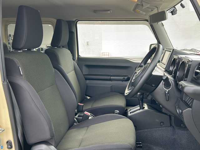 スズキ ジムニー シエラ JL 秋田県 2021(令3)年 5万km シフォンアイボリーM 4WD/社外メモリナビ/Bluetooth、CD/DVD、フルセグTV/バックカメラ/ETC/前席シートヒーター/純正15インチAW/保証書、取説