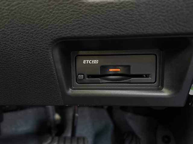 日産 セレナ e－パワー ハイウェイスター V 岐阜県 2025(令7)年 0.1千km プリズムホワイト 登録時走行距離6km/アラウンドビューモニター（移動物 検知機能付）/純正12インチナビ/統合型インターフェースディスプレイ/ワイヤレス充電器/NissanConnectナビゲーションシステム/車載通信ユニット（TCU［Telematics Control Unit］）/ETC2.0ユニット（ビルトインタイプ）/SOSコール/後席モニター/フルセグＴＶ/両側パワースライドドア/バックカメラ/プロパイロット/デジタルインナーミラー/ブラインドスポットモニター/コーナーセンサー/LEDヘッドライト/オートライト/フロントフォグランプ/オートマチックハイビーム/アイドリングストップ