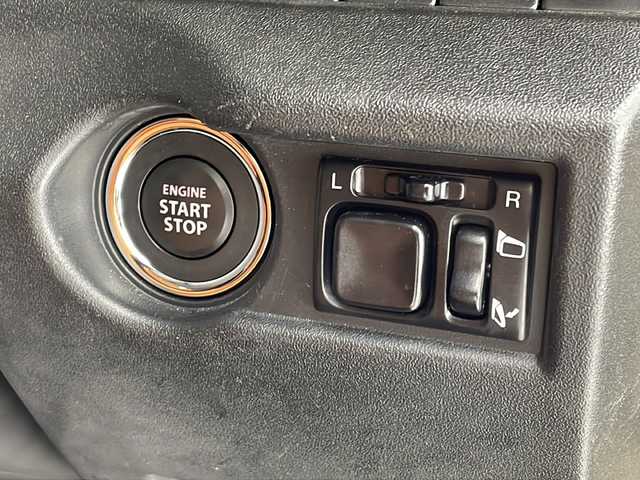 スズキ ジムニー XL 沖縄県 2021(令3)年 2.2万km シフォンアイボリーM 社外9インチナビ(MDV-M908HDL)/フルセグＴＶ　ＢＴ　ＤＶＤ　ＣＤ/バックカメラ/ＥＴＣ/シートカバー/プッシュスタート　/スマートキー/ダウンヒルアシスト/オートライト/社外ホイール（純正スチールホイール4本有り）/社外オーバーフェンダー/社外ステップバー/社外給油口カバー/社外牽引フック/社外スペアタイヤブラケット（純正パーツ有り）/保証書