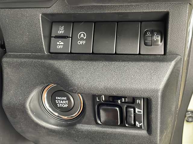 スズキ ジムニー XL 沖縄県 2021(令3)年 2.2万km シフォンアイボリーM 社外9インチナビ(MDV-M908HDL)/フルセグＴＶ　ＢＴ　ＤＶＤ　ＣＤ/バックカメラ/ＥＴＣ/シートカバー/プッシュスタート　/スマートキー/ダウンヒルアシスト/オートライト/社外ホイール（純正スチールホイール4本有り）/社外オーバーフェンダー/社外ステップバー/社外給油口カバー/社外牽引フック/社外スペアタイヤブラケット（純正パーツ有り）/保証書