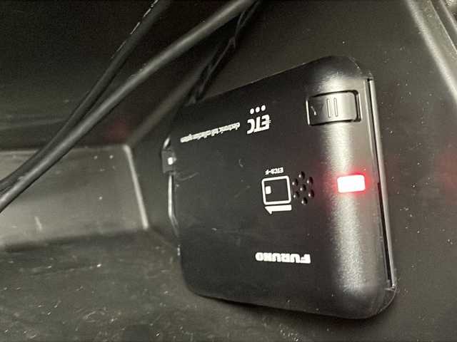 スズキ ジムニー XL 沖縄県 2021(令3)年 2.2万km シフォンアイボリーM 社外9インチナビ(MDV-M908HDL)/フルセグＴＶ　ＢＴ　ＤＶＤ　ＣＤ/バックカメラ/ＥＴＣ/シートカバー/プッシュスタート　/スマートキー/ダウンヒルアシスト/オートライト/社外ホイール（純正スチールホイール4本有り）/社外オーバーフェンダー/社外ステップバー/社外給油口カバー/社外牽引フック/社外スペアタイヤブラケット（純正パーツ有り）/保証書