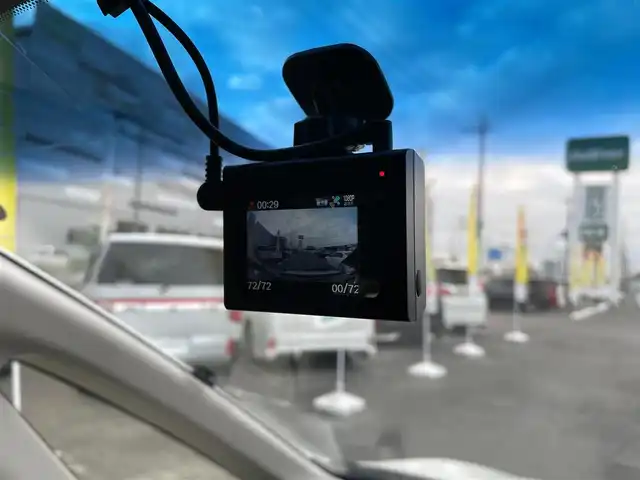 日産 セレナ HWS S HV Vセレ +Sefty Aセーフ 千葉県 2014(平26)年 5.7万km ブリリアントホワイトパール IMPUL仕様車/IMPULエアロ(F/S/R)/IMPULマフラー/IMPUL18インチアルミホイール/エマージェンシーブレーキ/車線逸脱警報/純正8インチSDナビ【MM514D-L】/・CD/DVD/MSV/Bluetooth/フルセグ/純正フリップダウンモニター/アラウンドビューカメラ/両後パワースライドドア/クルーズコントロール/インテリジェントキー/純正LEDヘッドライト/フォグランプ/社外前後ドライブレコーダー/ETC/前後コーナーセンサー/本革巻きステアリング/新車時保証書