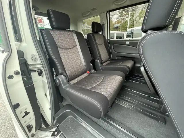 日産 セレナ HWS S HV Vセレ +Sefty Aセーフ 千葉県 2014(平26)年 5.7万km ブリリアントホワイトパール IMPUL仕様車/IMPULエアロ(F/S/R)/IMPULマフラー/IMPUL18インチアルミホイール/エマージェンシーブレーキ/車線逸脱警報/純正8インチSDナビ【MM514D-L】/・CD/DVD/MSV/Bluetooth/フルセグ/純正フリップダウンモニター/アラウンドビューカメラ/両後パワースライドドア/クルーズコントロール/インテリジェントキー/純正LEDヘッドライト/フォグランプ/社外前後ドライブレコーダー/ETC/前後コーナーセンサー/本革巻きステアリング/新車時保証書