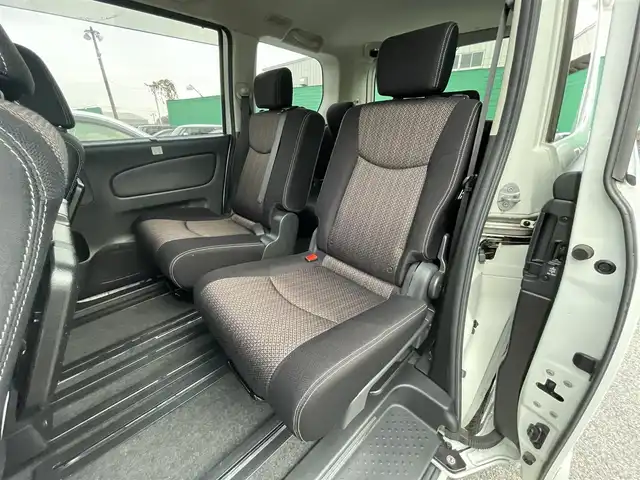 日産 セレナ HWS S HV Vセレ +Sefty Aセーフ 千葉県 2014(平26)年 5.7万km ブリリアントホワイトパール IMPUL仕様車/IMPULエアロ(F/S/R)/IMPULマフラー/IMPUL18インチアルミホイール/エマージェンシーブレーキ/車線逸脱警報/純正8インチSDナビ【MM514D-L】/・CD/DVD/MSV/Bluetooth/フルセグ/純正フリップダウンモニター/アラウンドビューカメラ/両後パワースライドドア/クルーズコントロール/インテリジェントキー/純正LEDヘッドライト/フォグランプ/社外前後ドライブレコーダー/ETC/前後コーナーセンサー/本革巻きステアリング/新車時保証書