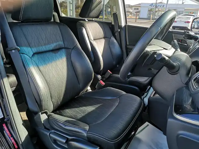 ホンダ オデッセイ アブソルート 茨城県 2014(平26)年 7.6万km プレミアムヴィーナスブラックP 純正ナビ/【AM・FM・DISC・USB・iPod・BT・TV・HDMI】/Bカメラ/ETC/前方ドラレコ/両側パワスラ/アイドリングストップ/パドルシフト/クルコン/ステリモ/オートライト/Fフォグ/LEDライト/純正フロアマット/純正アルミホイール