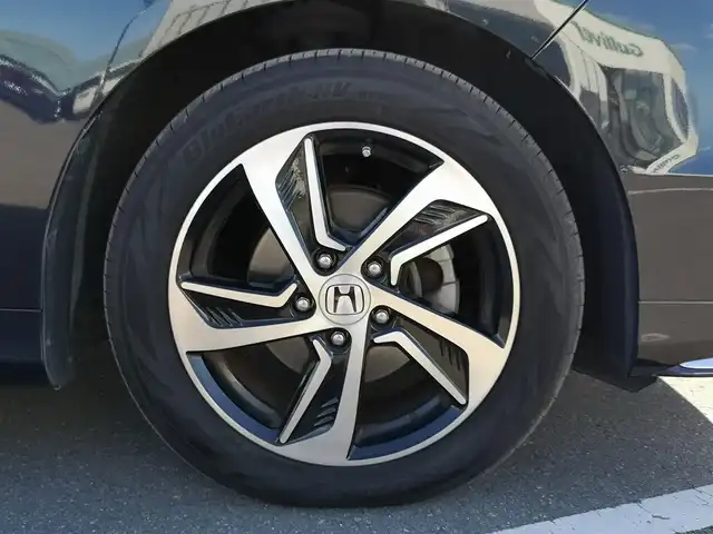 ホンダ オデッセイ アブソルート 茨城県 2014(平26)年 7.6万km プレミアムヴィーナスブラックP 純正ナビ/【AM・FM・DISC・USB・iPod・BT・TV・HDMI】/Bカメラ/ETC/前方ドラレコ/両側パワスラ/アイドリングストップ/パドルシフト/クルコン/ステリモ/オートライト/Fフォグ/LEDライト/純正フロアマット/純正アルミホイール