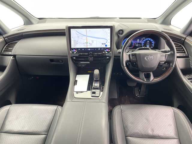 トヨタ ヴェルファイア ハイブリット Z プレミア 千葉県 2024(令6)年 2.5万km ブラック ユニバーサルステップ/衝突軽減ブレーキ/レーンキープアシスト/レーダークルーズコントロール/オートマチックハイビーム/全方位カメラ/純正メモリナビ/（フルセグ/Bluetooth/HDMI/FM/AM）/ETC/ドライブレコーダー（前後）/レザーシート/シートヒーター（運転席＋助手席）/エアシート（運転席＋助手席）/シートメモリー/アイドリングストップ/ブラインドスポットモニター/デジタルインナーミラー/ヘッドアップディスプレイ/LEDヘッドライト/フォグライト/電動格納ミラー/ロールサンシェード/パドルシフト