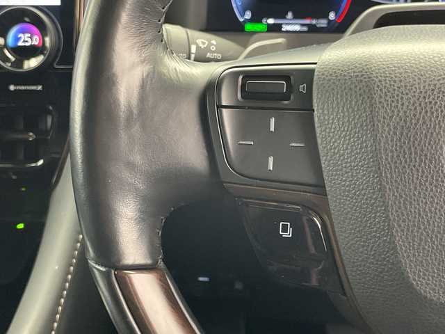 トヨタ ヴェルファイア ハイブリット Z プレミア 千葉県 2024(令6)年 2.5万km ブラック ユニバーサルステップ/衝突軽減ブレーキ/レーンキープアシスト/レーダークルーズコントロール/オートマチックハイビーム/全方位カメラ/純正メモリナビ/（フルセグ/Bluetooth/HDMI/FM/AM）/ETC/ドライブレコーダー（前後）/レザーシート/シートヒーター（運転席＋助手席）/エアシート（運転席＋助手席）/シートメモリー/アイドリングストップ/ブラインドスポットモニター/デジタルインナーミラー/ヘッドアップディスプレイ/LEDヘッドライト/フォグライト/電動格納ミラー/ロールサンシェード/パドルシフト