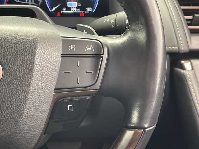 トヨタ ヴェルファイア ハイブリット Z プレミア 千葉県 2024(令6)年 2.5万km ブラック ユニバーサルステップ/衝突軽減ブレーキ/レーンキープアシスト/レーダークルーズコントロール/オートマチックハイビーム/全方位カメラ/純正メモリナビ/（フルセグ/Bluetooth/HDMI/FM/AM）/ETC/ドライブレコーダー（前後）/レザーシート/シートヒーター（運転席＋助手席）/エアシート（運転席＋助手席）/シートメモリー/アイドリングストップ/ブラインドスポットモニター/デジタルインナーミラー/ヘッドアップディスプレイ/LEDヘッドライト/フォグライト/電動格納ミラー/ロールサンシェード/パドルシフト