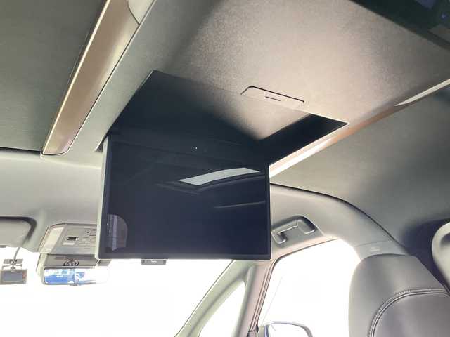 トヨタ ヴェルファイア ハイブリット Z プレミア 千葉県 2024(令6)年 2.5万km ブラック ユニバーサルステップ/衝突軽減ブレーキ/レーンキープアシスト/レーダークルーズコントロール/オートマチックハイビーム/全方位カメラ/純正メモリナビ/（フルセグ/Bluetooth/HDMI/FM/AM）/ETC/ドライブレコーダー（前後）/レザーシート/シートヒーター（運転席＋助手席）/エアシート（運転席＋助手席）/シートメモリー/アイドリングストップ/ブラインドスポットモニター/デジタルインナーミラー/ヘッドアップディスプレイ/LEDヘッドライト/フォグライト/電動格納ミラー/ロールサンシェード/パドルシフト