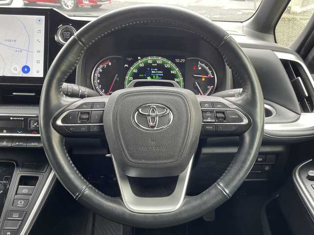 トヨタ ヴォクシー S－Z 茨城県 2022(令4)年 8.7万km ホワイトパールクリスタルシャイン ワンオーナー/ブラインドスポットモニター/ディスプレイオーディオプラス/・車載メモリーナビ/・DVD/CD/AM/FM/フルセグ/USB/HDMI/Miracast/バックカメラ/ETC2.0ユニット/ハンドルヒーター/セーフティセンス/・プリクラッシュセーフティ/・レーントレーシングアシスト/・レーンディパーチャーアラート/・レーダークルーズコントロール/・オートマチックハイビーム/・ロードサインアシスト/・ドライバー異常時対応システム/・プロアクティブドライビングアシスト/・発進遅れ告知機能/パーキングサポートブレーキ/前後ドライブレコーダー/シートヒーター/純正フロアマット/電動パーキングブレーキ/ブレーキホールド/スマートキー＆プッシュスタート/電動格納ミラー/純正17インチアルミホイール