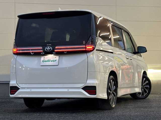 トヨタ ヴォクシー S－Z 茨城県 2022(令4)年 8.7万km ホワイトパールクリスタルシャイン ワンオーナー/ブラインドスポットモニター/ディスプレイオーディオプラス/・車載メモリーナビ/・DVD/CD/AM/FM/フルセグ/USB/HDMI/Miracast/バックカメラ/ETC2.0ユニット/ハンドルヒーター/セーフティセンス/・プリクラッシュセーフティ/・レーントレーシングアシスト/・レーンディパーチャーアラート/・レーダークルーズコントロール/・オートマチックハイビーム/・ロードサインアシスト/・ドライバー異常時対応システム/・プロアクティブドライビングアシスト/・発進遅れ告知機能/パーキングサポートブレーキ/前後ドライブレコーダー/シートヒーター/純正フロアマット/電動パーキングブレーキ/ブレーキホールド/スマートキー＆プッシュスタート/電動格納ミラー/純正17インチアルミホイール