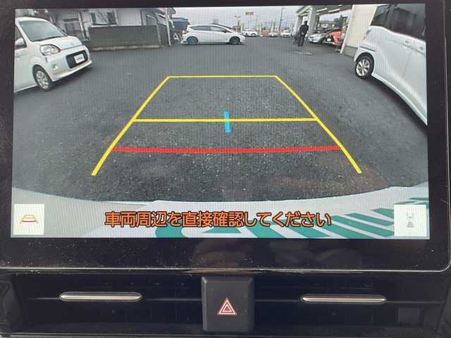 トヨタ ヴォクシー S－Z 茨城県 2022(令4)年 8.7万km ホワイトパールクリスタルシャイン ワンオーナー/ブラインドスポットモニター/ディスプレイオーディオプラス/・車載メモリーナビ/・DVD/CD/AM/FM/フルセグ/USB/HDMI/Miracast/バックカメラ/ETC2.0ユニット/ハンドルヒーター/セーフティセンス/・プリクラッシュセーフティ/・レーントレーシングアシスト/・レーンディパーチャーアラート/・レーダークルーズコントロール/・オートマチックハイビーム/・ロードサインアシスト/・ドライバー異常時対応システム/・プロアクティブドライビングアシスト/・発進遅れ告知機能/パーキングサポートブレーキ/前後ドライブレコーダー/シートヒーター/純正フロアマット/電動パーキングブレーキ/ブレーキホールド/スマートキー＆プッシュスタート/電動格納ミラー/純正17インチアルミホイール