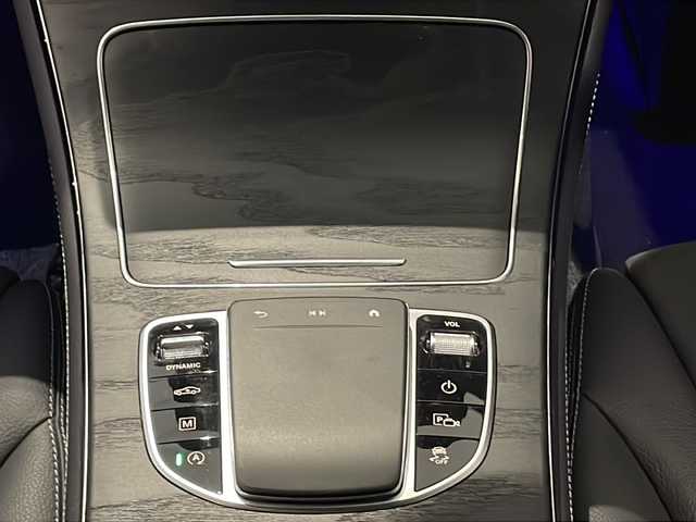 メルセデス・ベンツ ＧＬＣ２２０ d 4マチック クーペ AMGライン 新潟県 2019(令1)年 4.5万km オブシディアンブラック ・標準装備/レーダーセーフティーパッケージ/・アダプティブクルーズコントロール/・ブラインドスポットモニター/・パークディスタンスコントロール/・レーンキープアシスト/360度カメラ/アダプティブブレーキ/アダプティブブレーキライト/アダプティブハイビームプラス/アダプティブパーキングアシスト/パーキングアシストリアビューカメラ/純正ナビ/・Bluetooth/・フルセグTV/アンビエントライト/USB×2/黒革ハーフレザーシート/パワーバックドア/オートライト/オートエアコン/パワーシート/シートヒーター