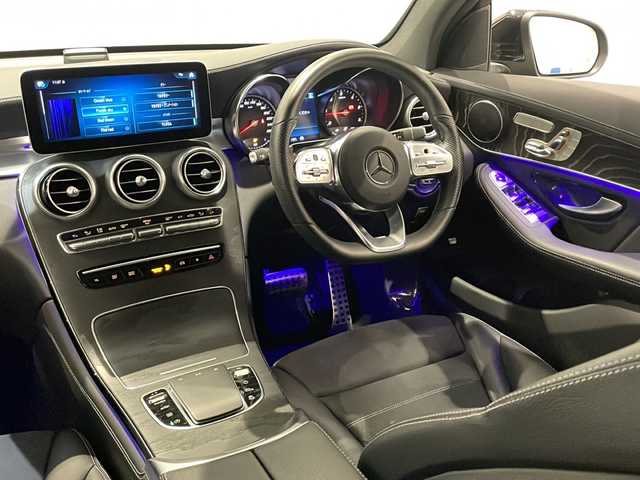 メルセデス・ベンツ ＧＬＣ２２０ d 4マチック クーペ AMGライン 新潟県 2019(令1)年 4.5万km オブシディアンブラック ・標準装備/レーダーセーフティーパッケージ/・アダプティブクルーズコントロール/・ブラインドスポットモニター/・パークディスタンスコントロール/・レーンキープアシスト/360度カメラ/アダプティブブレーキ/アダプティブブレーキライト/アダプティブハイビームプラス/アダプティブパーキングアシスト/パーキングアシストリアビューカメラ/純正ナビ/・Bluetooth/・フルセグTV/アンビエントライト/USB×2/黒革ハーフレザーシート/パワーバックドア/オートライト/オートエアコン/パワーシート/シートヒーター