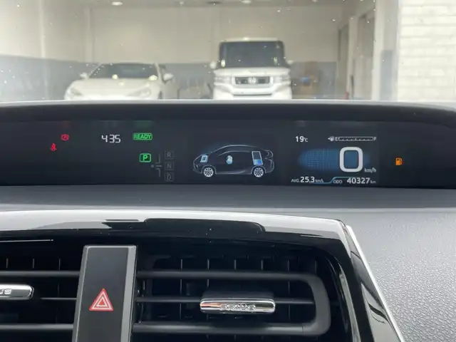 トヨタ プリウス S 群馬県 2020(令2)年 4.1万km スーパーホワイトⅡ 純正ナビ　/フルセグ・Ｂｌｕｅｔｏｏｔｈ・ＣＤ・ＤＶＤ　/バックカメラ　/ビルトインＥＴＣ　/アダプティブクルーズコントロール　/レーンアシスト　/衝突軽減ブレーキ　/オートハイビーム　/純正フロアマット　/純正ＡＷ