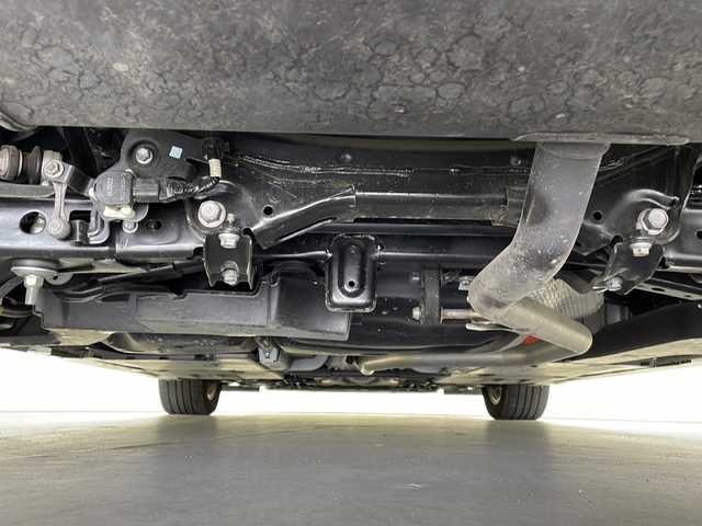レクサス ＣＴ 200h バージョンC 栃木県 2017(平29)年 3.4万km ソニッククォーツ 純正7インチナビ/AM FM CD SD AUX BT フルセグTV/ETC2.0/レーダークルーズコントロール/前方ドライブレコーダー/侵入センサー/クリアランスソナー/パドルシフト/ステアリングスイッチ/オートライト/LEDヘッドライト/フォグランプ/電動格納ミラー/プッシュスタート/純正16インチアルミホイール/純正フロアマット/スマートキー