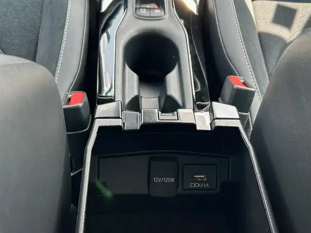 トヨタ カローラ スポーツ G Z 宮城県 2020(令2)年 8万km アティチュードブラックマイカ/ダークブルーマイカメタリック 2トーン 9インチディスプレイオーディオ/6スピーカー/＝＝＝/セーフティセンス/・プリクラッシュセーフティ/・レーンディパーチャーアラート/・ブレーキ制御付クルーズコントロール/・オートマチックハイビーム/・ロードサインアシスト/クリアランスソナー/バックソナー/バックカメラ/ビルトインETC/ハーフレザーシート/シートヒーター/革巻きステアリング/ステアリングスイッチ/電動パーキングブレーキ/ブレーキホールド/LEDヘッドライト/フォグランプ/オートライト/スマートキー＆プッシュスタート/電動格納ミラー/社外18インチAW/フロアマット/ドアバイザー/トノカバー/W/サイド/カーテンエアバッグ