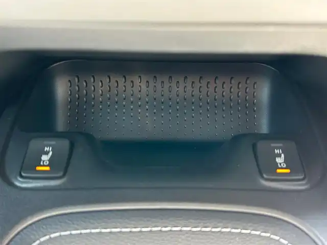 トヨタ カローラ スポーツ G Z 宮城県 2020(令2)年 8万km アティチュードブラックマイカ/ダークブルーマイカメタリック 2トーン 9インチディスプレイオーディオ/6スピーカー/＝＝＝/セーフティセンス/・プリクラッシュセーフティ/・レーンディパーチャーアラート/・ブレーキ制御付クルーズコントロール/・オートマチックハイビーム/・ロードサインアシスト/クリアランスソナー/バックソナー/バックカメラ/ビルトインETC/ハーフレザーシート/シートヒーター/革巻きステアリング/ステアリングスイッチ/電動パーキングブレーキ/ブレーキホールド/LEDヘッドライト/フォグランプ/オートライト/スマートキー＆プッシュスタート/電動格納ミラー/社外18インチAW/フロアマット/ドアバイザー/トノカバー/W/サイド/カーテンエアバッグ
