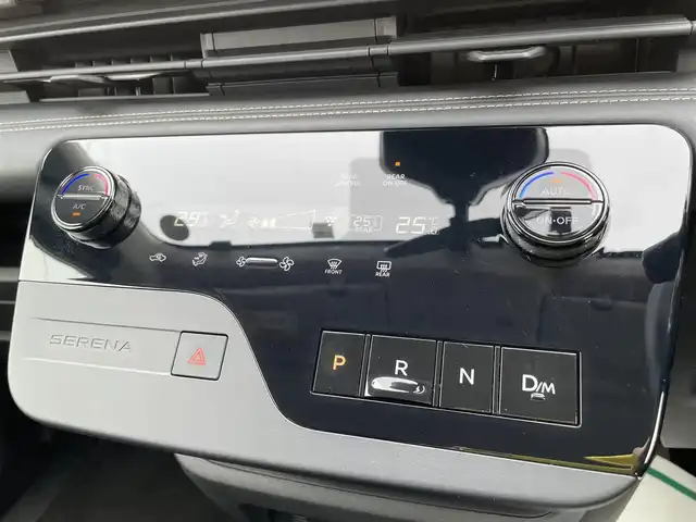 日産 セレナ ハイウェイスター V 石川県 2023(令5)年 2.7万km プリズムホワイト 純正9型メモリーナビ/純正CD/DVD/フルセグTV/バックカメラ/LEDヘッドライト/衝突軽減ブレーキ/プロパイロット/インテリキー/プッシュスタート/電動ミラー/両側パワースライド/純正アルミホイール/コーナーセンサー/オートライト/オートエアコン/保証書
