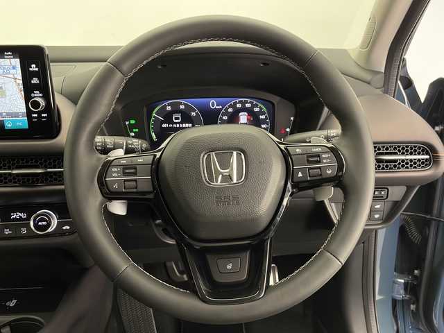 ホンダ ＺＲ－Ｖ ハイブリッド e:HEV Z 長野県 2024(令6)年 0.2万km ブルーグリーン 4WD/寒冷地仕様/純正ナビ/（フルセグ/Bluetooth/USB)/全方位モニター/ビルトインETC2.0/BOSEプレミアムサウンド/前方ドラレコ/前席パワーシート（D席メモリ付き）/前席シートヒーター/本革シート/衝突軽減ブレーキ/レーンキープアシスト/レーダークルーズコントロール/前後コーナーセンサー/ブラインドスポットモニター/踏み間違い防止/置くだけ充電/電子パーキング/革巻きステアリング/パワーバックドア/スマートキー/スペアキー