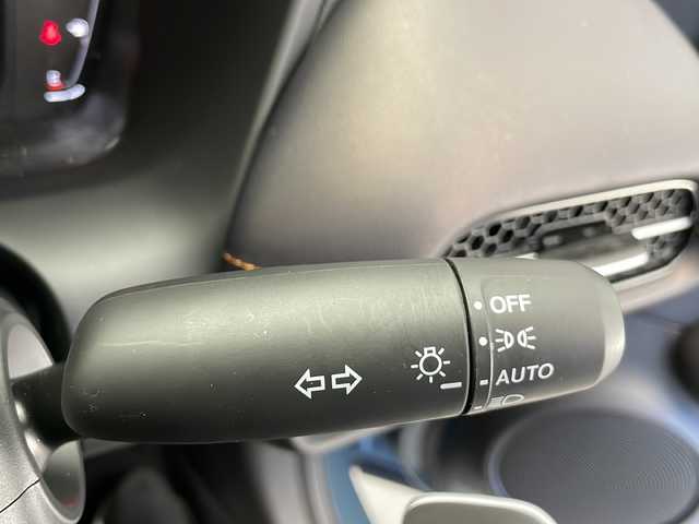 ホンダ ＺＲ－Ｖ ハイブリッド e:HEV Z 長野県 2024(令6)年 0.2万km ブルーグリーン 4WD/寒冷地仕様/純正ナビ/（フルセグ/Bluetooth/USB)/全方位モニター/ビルトインETC2.0/BOSEプレミアムサウンド/前方ドラレコ/前席パワーシート（D席メモリ付き）/前席シートヒーター/本革シート/衝突軽減ブレーキ/レーンキープアシスト/レーダークルーズコントロール/前後コーナーセンサー/ブラインドスポットモニター/踏み間違い防止/置くだけ充電/電子パーキング/革巻きステアリング/パワーバックドア/スマートキー/スペアキー