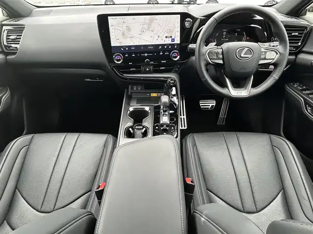 レクサス ＮＸ 350h Fスポーツ 福島県 2022(令4)年 1.2万km グラファイトブラックガラスフレーク 純正ナビゲーション/【BT/USB/TV】/サンルーフ/アラウンドビューモニター/ドライブレコーダー/ビルトインETC2.0/デジタルインナーミラー/電動リアゲート/レーンディパーチャーアラート/パーキングサポートブレーキ/クリアランスソナー/ブラインドスポットモニター/リアクロストラフィックアラート/リアカメラディテクション/前席パワーシート/運転席シートメモリー/前席シートヒーター/前席ベンチレーション/ステアリングヒーター/ステアリングリモコン/パドルシフト/置くだけ充電/純正フロアマット