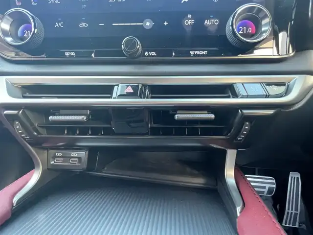 レクサス ＲＸ 350 Fスポーツ 静岡県 2023(令5)年 1.8万km ホワイトノーヴァガラスフレーク ワンオーナー/4WD/パノラマルーフ/純正ナビ/フルセグTV/BT/USB/全方位カメラ/赤革シート/運転席シートメモリー/前席パワーシート/前席シートヒーター/エアシート/パワーバックドア/プリクラッシュセーフティ/レーンキープアシスト/オートハイビーム/レーダークルーズコントロール/ブラインドスポットモニター/クリアランスソナー/前後ドライブレコーダー/AC100V電源/LEDヘッドライト/LEDフォグライト/ビルトインETC2.0/パドルシフト/純正21インチAW/スマートキー×2/保証書/取扱説明書