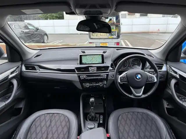 ＢＭＷ Ｘ１ xDrive 18d xライン 山梨県 2017(平29)年 6.5万km アルピンホワイトⅢ アドバンストAS/ACC /インテリジェントS/純正ＨＤＤナビ/Ｂカメラ/前後ＰＤＣ/コンフォートＡ/電動リアゲート/ミラー型ＥＴＣ/ＣＤ/ＤＶＤ/ＢＴ/フィルム/オートライト/黒半革/スペア/取説